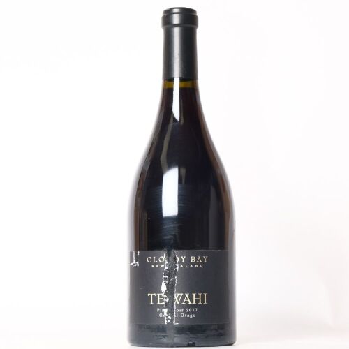 (1) 2017 Cloudy Bay Te Wahi Pinot Noir, Central Otago