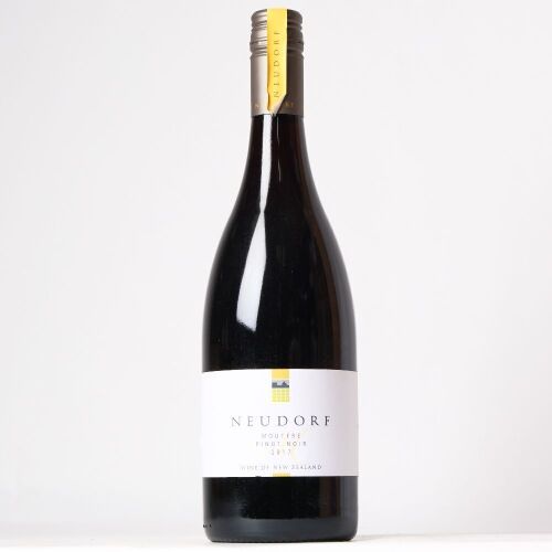 (1) 2017 Neudorf Moutere Pinot Noir, Nelson