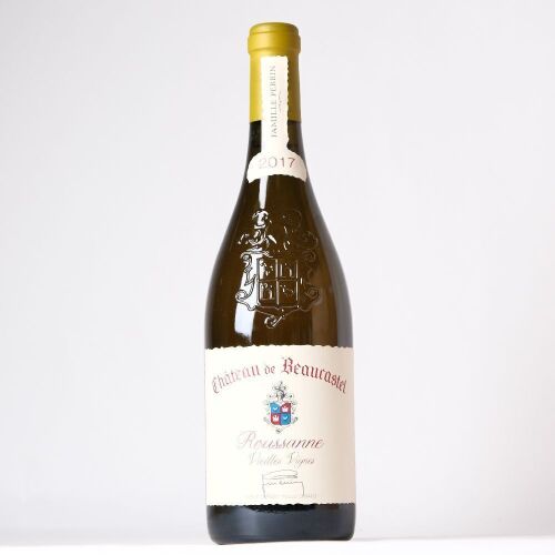 (1) 2017 Chateau de Beaucastel Chateauneuf-du-Pape Blanc Roussanne Vieilles Vignes