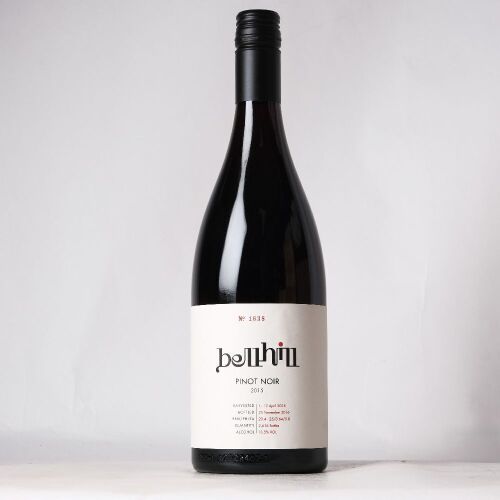 (1) 2015 Bell Hill Pinot Noir, Waikari