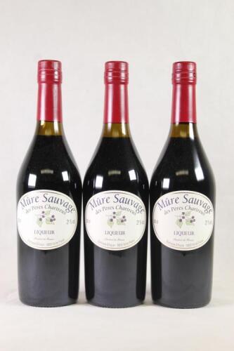 (3) des Peres Chartreux Mure 500ml 21% abv