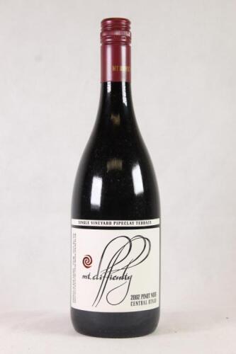 (1) 2002 Mt Difficulty Pipeclay Terrace Pinot Noir, Central Otago