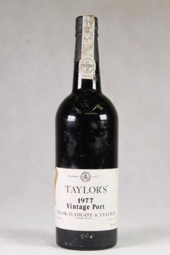 (1) 1977 Taylors Vintage, Oporto