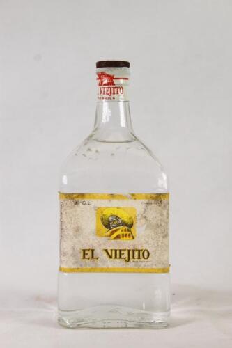 (1) El Viejito Tequila 750ml 40% GL c1960s