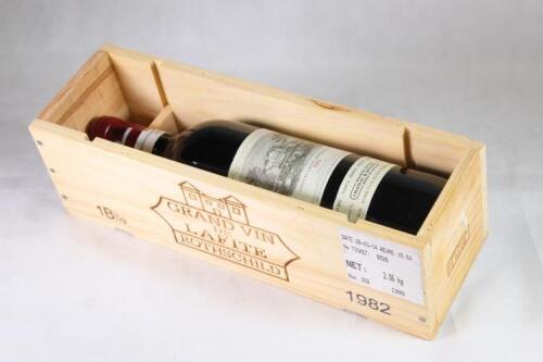(1) 1982 Chateau Lafite Rothschild, Pauillac