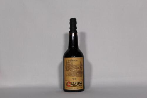 (1) 1973 Cedar Vinayrds Vintage Port, Kumeu