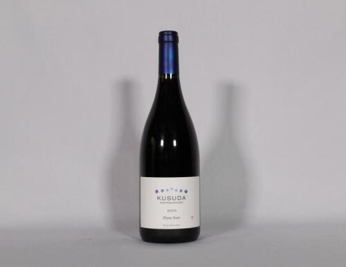 (1) 2010 Kusuda Pinot Noir, Martinborough