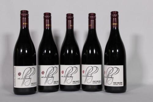 (5) 2010 Mt Difficulty Pinot Noir, Bannockburn