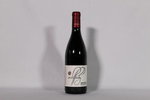 (1) 2001 Mt Difficulty Pinot Noir, Central Otago