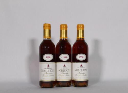 (3) 1998 De Bortoli Noble One 375ml, Riverina NSW WS90