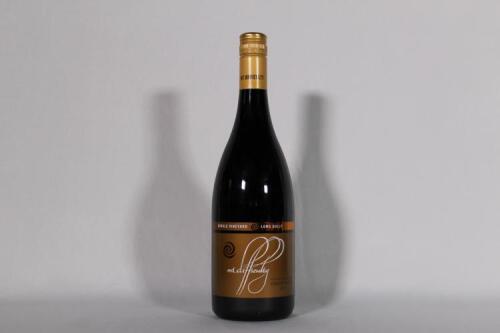 (1) 2010 Mt Difficulty Long Gully Pinot Noir, Bannockburn