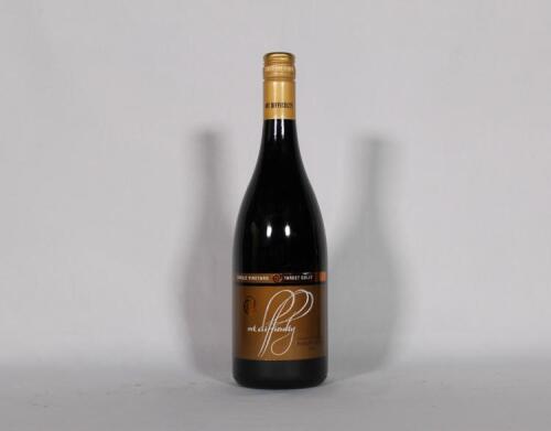 (1) 2010 Mt Difficulty Target Gully Pinot Noir, Bannockburn