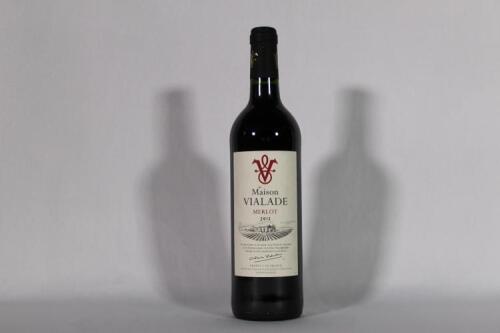 (1) 2012 Maison Vialade Merlot Vin Pays d'Oc, France
