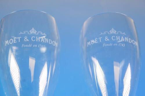 Moet & Chandon flutes and holder in one lot
