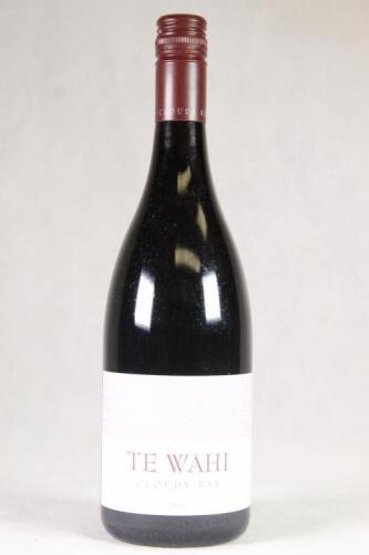 (1) 2011 Cloudy Bay Te Wahi Pinot Noir, Central Otago