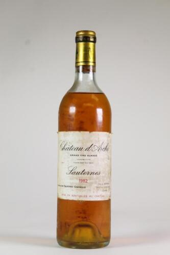 (1) 1982 Chateau d'Arche