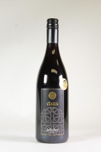 (1) 2013 Julicher Dara Vineyard Pinot Noir, Martinborough