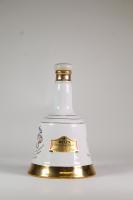 (1)  Bells  Prince William of Wales Blended Whisky bell 500ml
