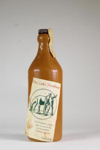(1) Hooghoudt Ome Loeks Peerdeburger herbal bitter 700ml 30% abv