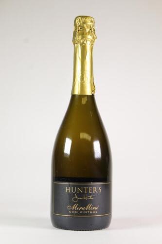 (1) NV Hunter's Miru Miru Brut, Marlborough
