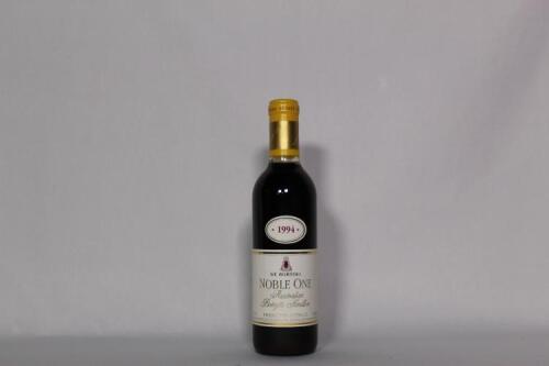 (1) 1994 de Bortoli Noble One 375ml, Riverina NSW*
