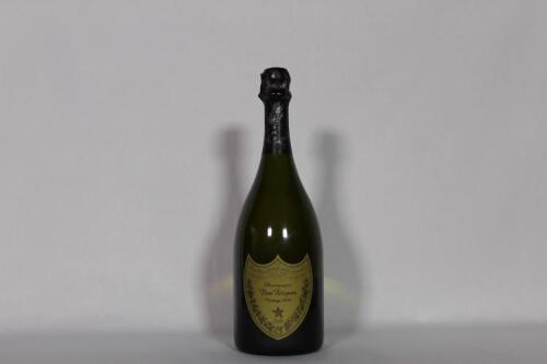 (1) 2000 Dom Perignon Brut
