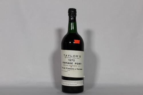 (1) 1970 Taylor Fladgate Vintage Port, Oporto