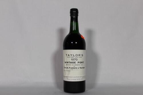 (1) 1970 Taylor Fladgate Vintage Port, Oporto