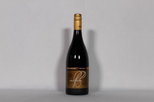 (1) 2011 Mt Difficulty Long Gully Pinot Noir, Bannockburn
