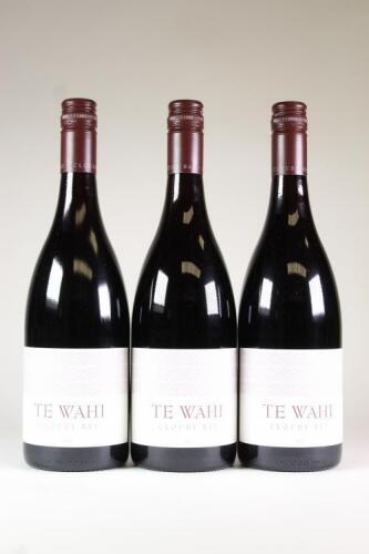 (3) 2011 Cloudy Bay Te Wahi Pinot Noir, Central Otago