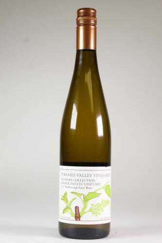 (1) 2015 Kerner Estate Vineyard Pinot Blanc, Marlborough