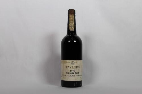 (1) 1977 Taylors Vintage, Oporto