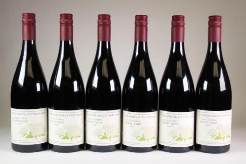 (6) 2006 Angel Flower Pinot Noir, Waikari