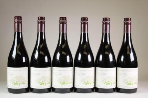 (6) 2014 Angel Flower Pinot Noir, Waikari