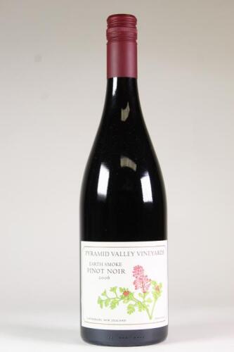 (1) 2006 Earth Smoke Pinot Noir, Waikari