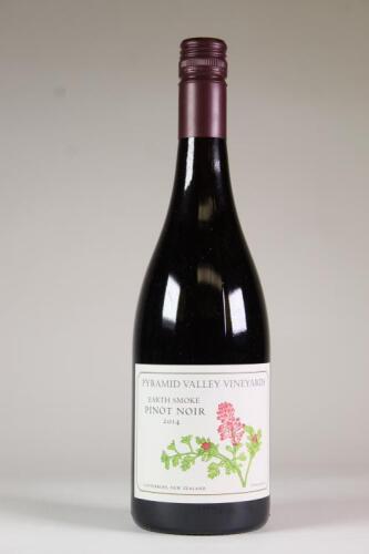 (1) 2014 Earth Smoke Pinot Noir, Waikari