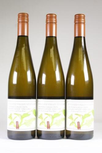 (3) 2014 Pyramid Valley Vineyards Kerner Estate Vineyard Pinot Blanc, Marlborough