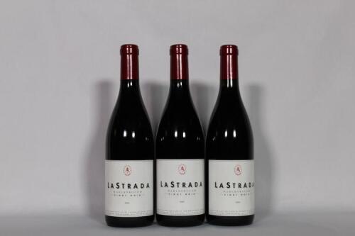 (3) 2000 La Strada Pinot Noir, Marlborough