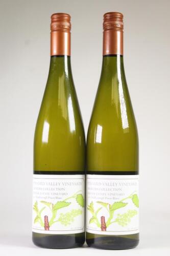 (2) 2010 Pyramid Valley Vineyards Kerner Estate Vineyard Pinot Blanc, Marlborough