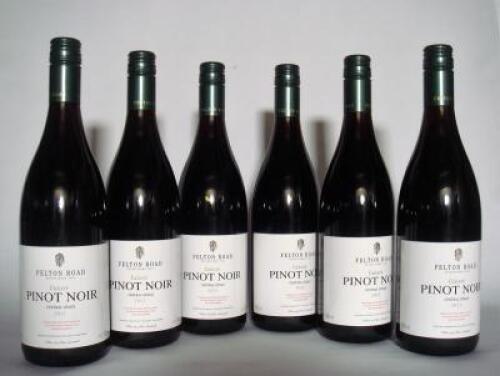 (6) 2011 Felton Road Calvert Pinot Noir, Bannockburn Central Otago