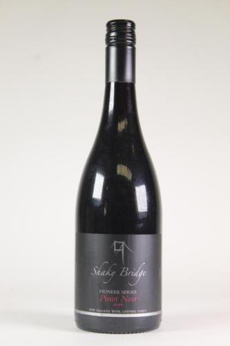 (1) 2016 Shaky Bridge Pioneer Series Pinot Noir, Central Otago