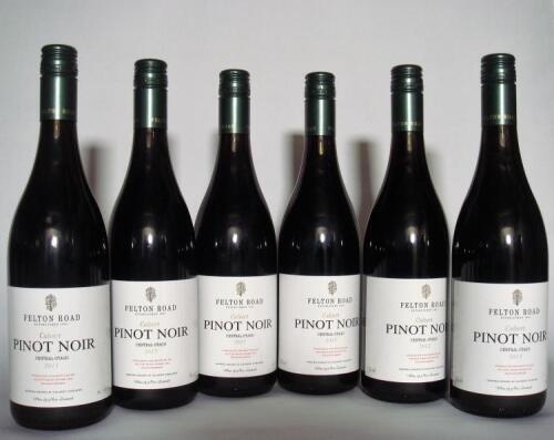 (6) 2013 Felton Road Calvert Pinot Noir, Bannockburn Central Otago