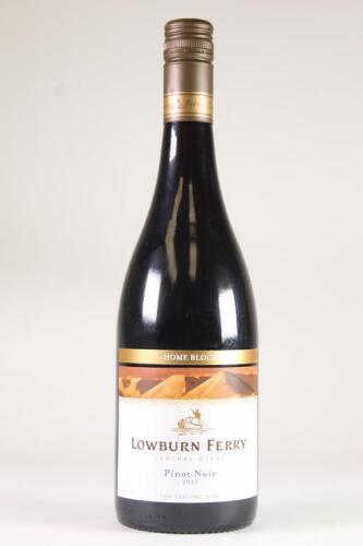(1) 2015 Lowburn Ferry Home Block Pinot Noir, Central Otago