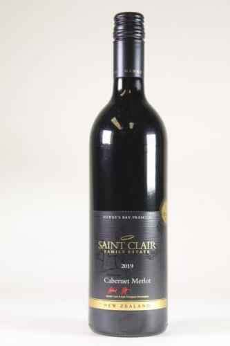 (1) 2018 Saint Clair Premium Cabernets/Merlot, Hawkes Bay