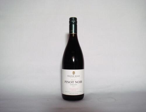 (1) 2003 Felton Road Block 5 Pinot Noir, Bannockburn Central Otago