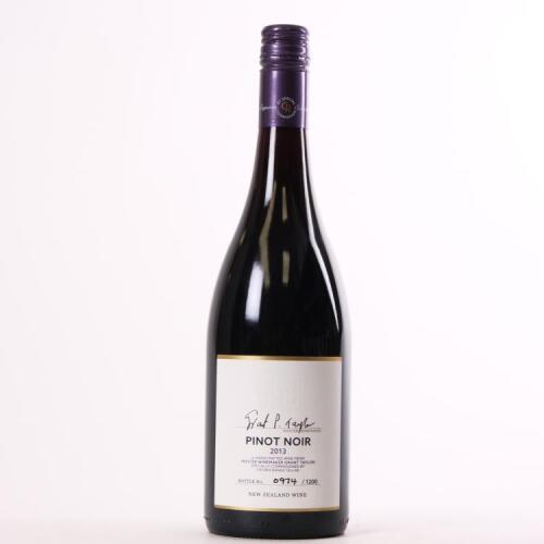 (1) 2013 Crown Range Cellar Grant Taylor Pinot Noir, Central Otago
