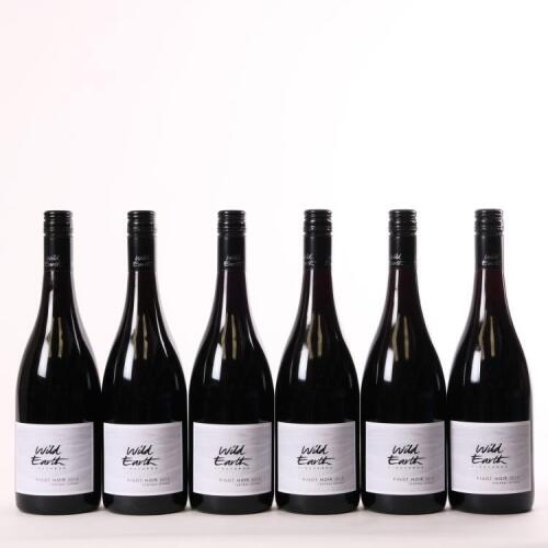 (6) 2010 Wild Earth Pinot Noir, Central Otago