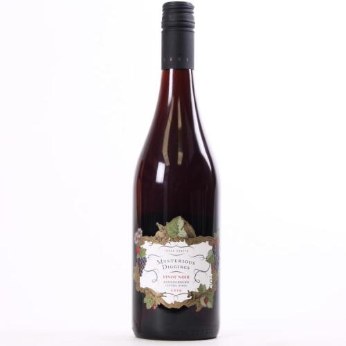 (1) 2019 Terra Sancta Mysterious Diggings Pinot Noir, Bannockburn