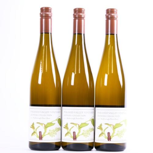 (3) 2011 Pyramid Valley Vineyards Kerner Estate Vineyard Pinot Blanc, Marlborough