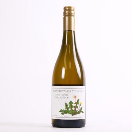 (1) 2013 Pyramid Valley Vineyards Lion's Tooth Chardonnay, Waikari